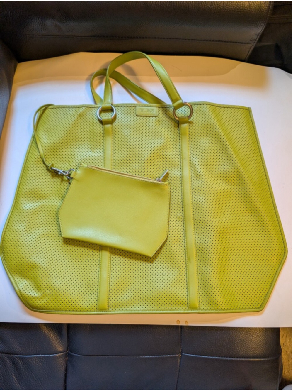 Tumi Lime Green Perforated Leather Tote Bag Shoulder Purse & Removable Pouch